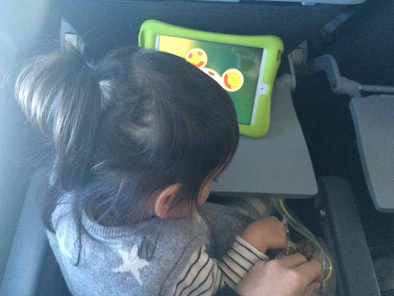 tips for flying with a toddler ipad